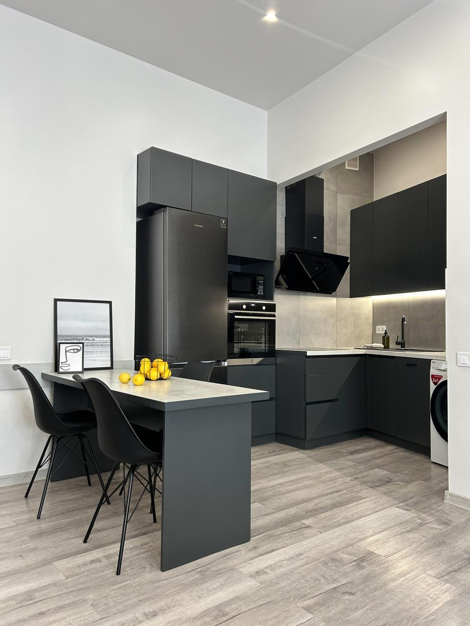 Miamo Apart Городоцька 45 Lviv Ngoại thất bức ảnh